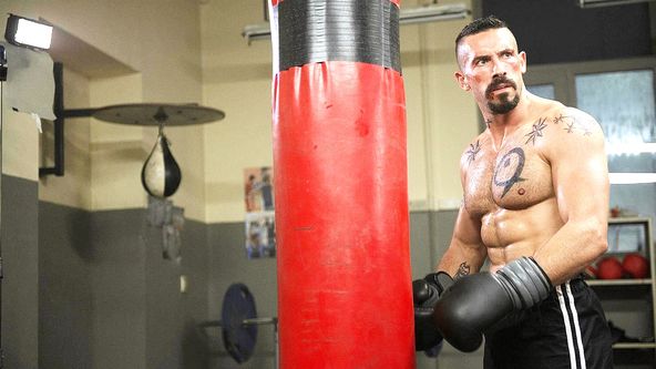 Neporazitelný: Návrat krále