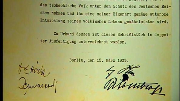 Zrádce, nebo oběť?