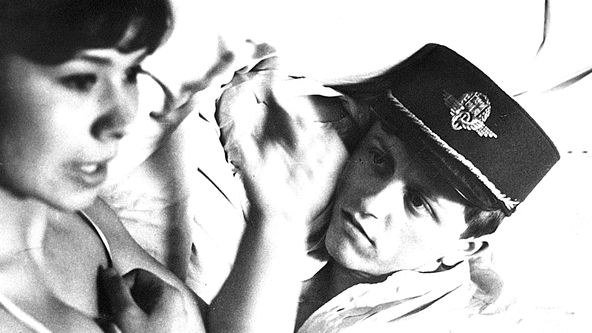 Ostře sledované vlaky