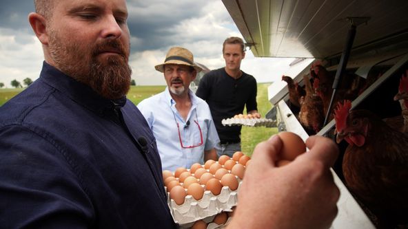 Trvalé bydliště venkov (2/16)