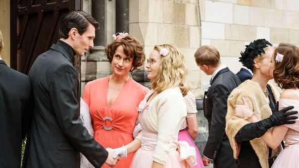 Tančírna na hlavní třídě ’56 (1/3)