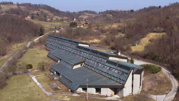 Zapomenuté megastavby VII (3)