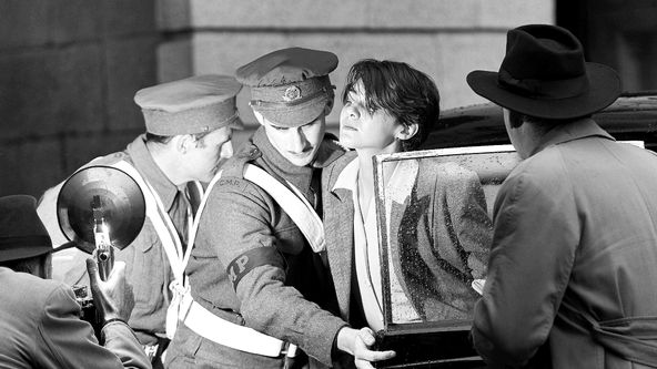 Lola: Zprávy z budoucnosti