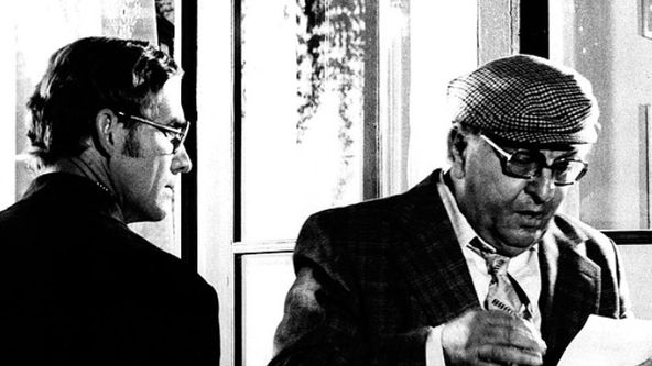 Kdo přichází před půlnocí