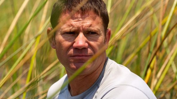 Plavání s monstry: Steve Backshall (3)