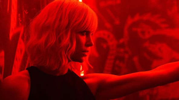 Atomic Blonde: Bez lítosti
