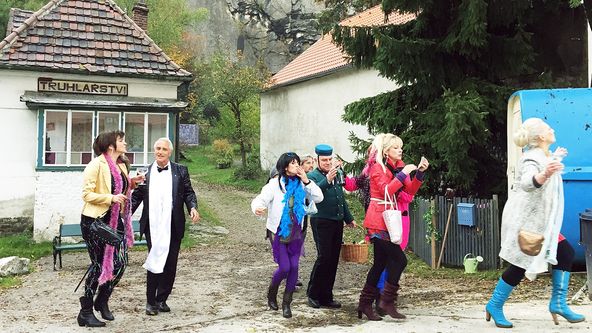 Divadlo Sklep: Böhmen und Mähren (1/3)