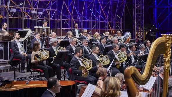 Flórez zpívá před milánským Dómem