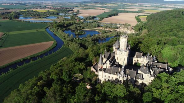 Romantické údolí řeky Leine