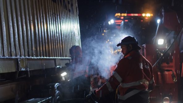 Záchrana na zledovatělé silnici: Zmatek na dálnici III (1)