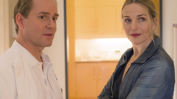 Ordinácia s výhľadom na more (5)