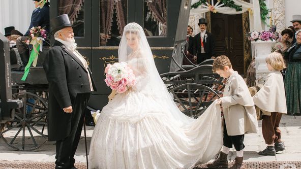 Spoutaná láska (2)