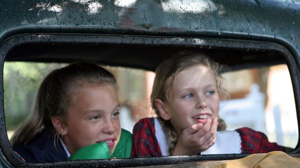 Kdo zachrání Grace B.Jonesovou