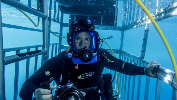 Plavání s monstry: Steve Backshall (4)