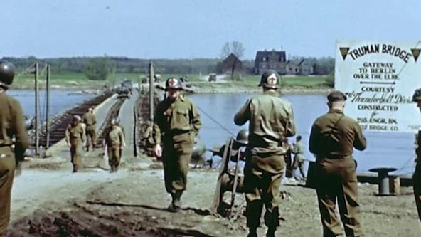 Konec války v barvě (3/5)