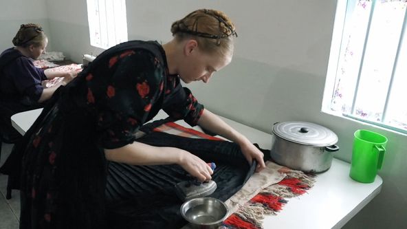Mennonité: Tajemné společenství