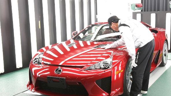 Továrny dneška II: Lexus LFA