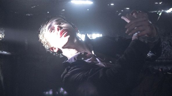 Batesův motel II (9)