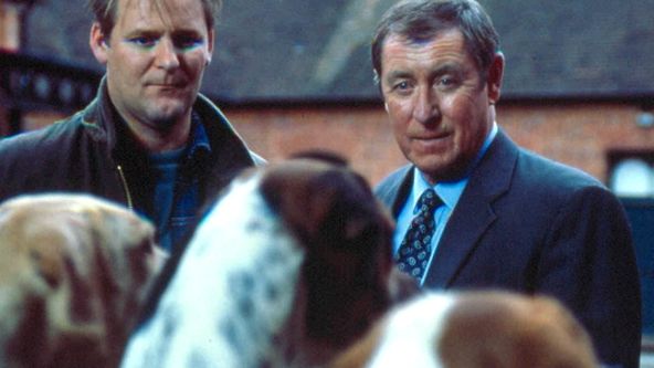 Vraždy v Midsomeru V