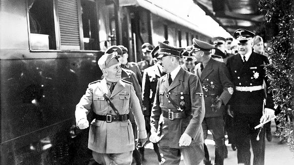 Hitler a Mussolini (1/2)