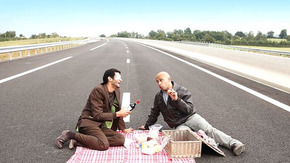 2 blbouni v Paříži