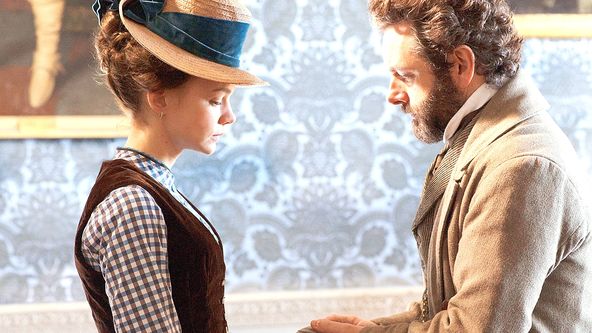 Daleko od hlučícího davu