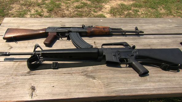 Kalašnikov versus M16