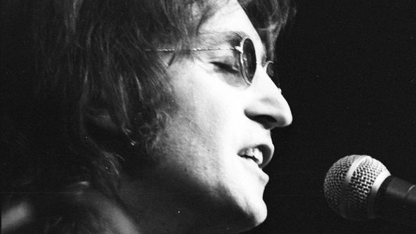 John Lennon & hosté