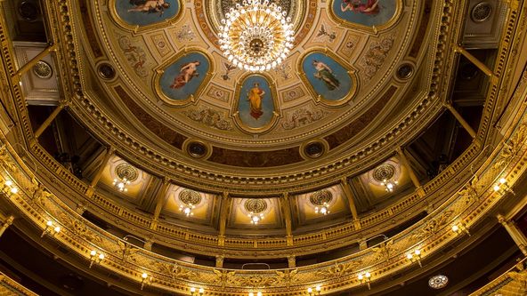 Národní divadlo: Mýtus a realita (1/10)