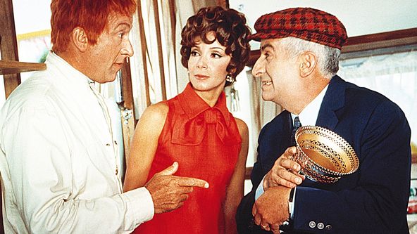 Tonoucí se stébla chytá