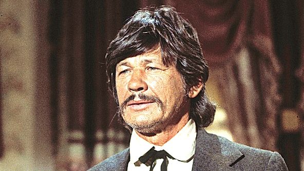 Od dvanácti do tří