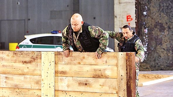 Profesionálové VI (4)