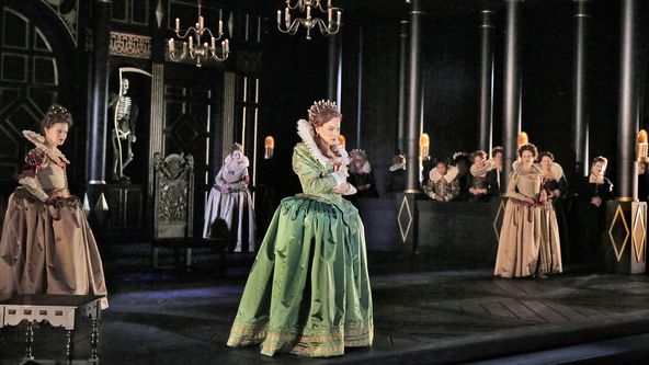 G. Donizetti: Roberto Devereux