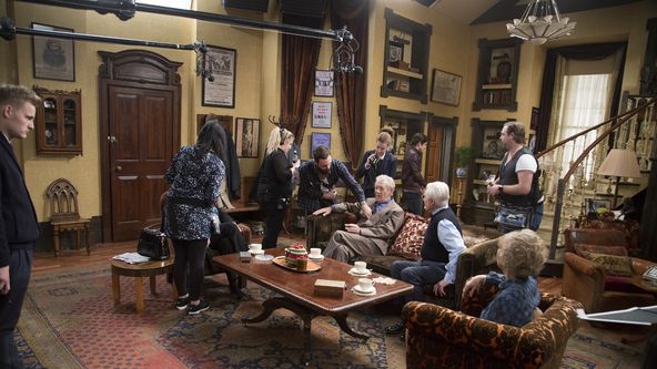 Jízlivě tvůj II (2/6)