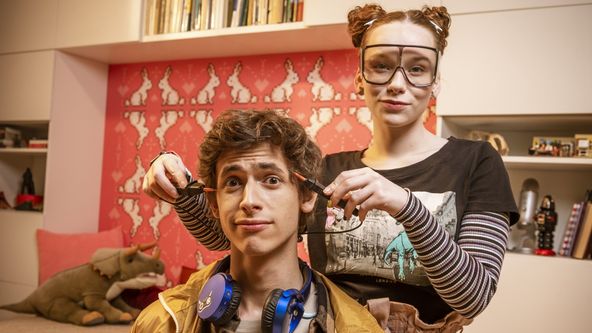 Alenka v říši GIFů II