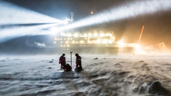 Rok v polární zimě (1)