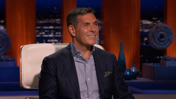 Mezi žraloky XI (21, 22)