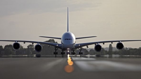 Nákladní kolosy v oblacích