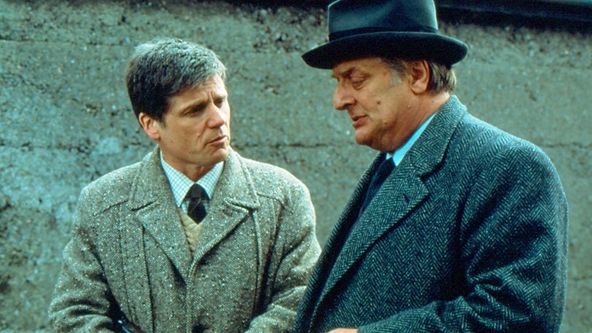 Maigret a přístav v mlze