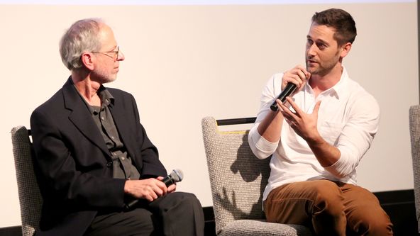 Nemocnice New Amsterdam (13, 14)