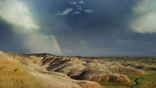 Pestrobarevný svět
