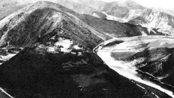 Za siedmimi horami