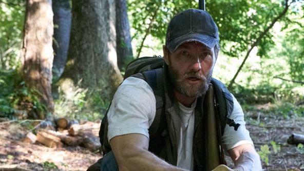 Přicházejí v noci