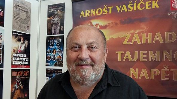 Labyrint záhad (10)