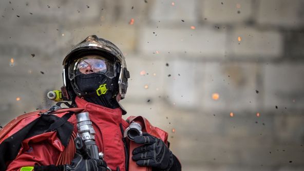 Notre-Dame v plamenech