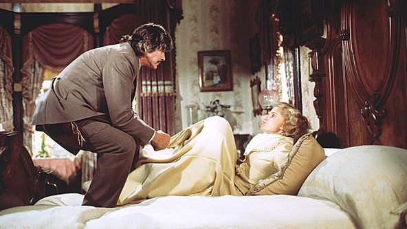 Od dvanácti do tří