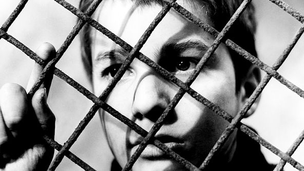 Nikdo mne nemá rád