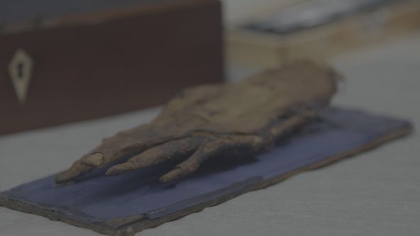Kleopatra: Záhada mumifikované ruky