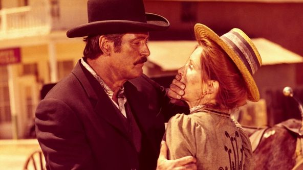 Gwiazdy w południe - Rozgrywka