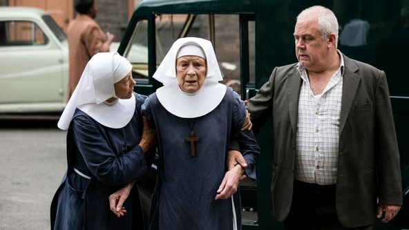 Zavolejte porodní sestřičky VI (5/8)